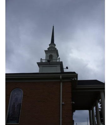Southern Steeplejacks can completely repair a damaged or failing steeple or church spire like this one in Tennessee.